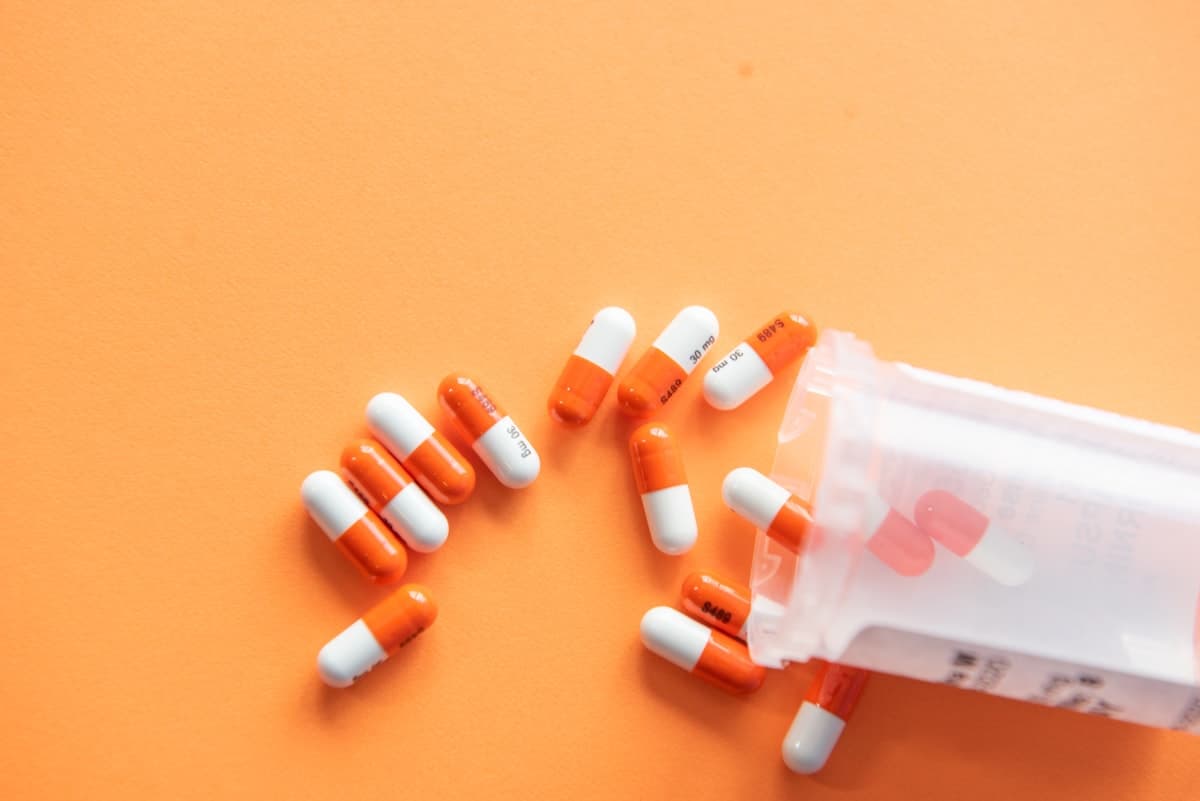 Ibuprofene vs Paracetamolo - Le Vere Differenze e Quando Usare Quale