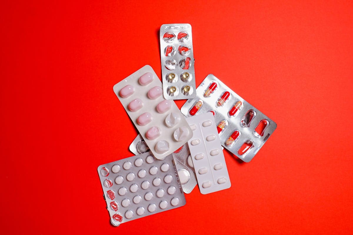 Un farmaco scaduto è pericoloso? Fatti e falsi miti