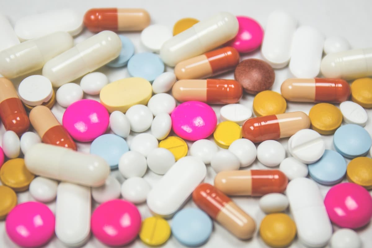 Compri Regolarmente Integratori e Vitamine? 5 Modi in cui FarmacoConveniente Ti Semplifica la Vita