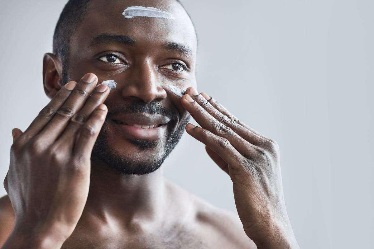 Acne negli adulti: i prodotti senza ricetta che funzionano davvero