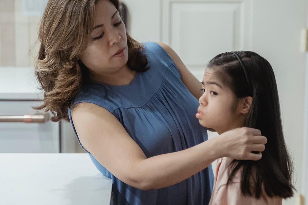 Pediculosi prima del ritorno a scuola: come eliminarla in modo efficace